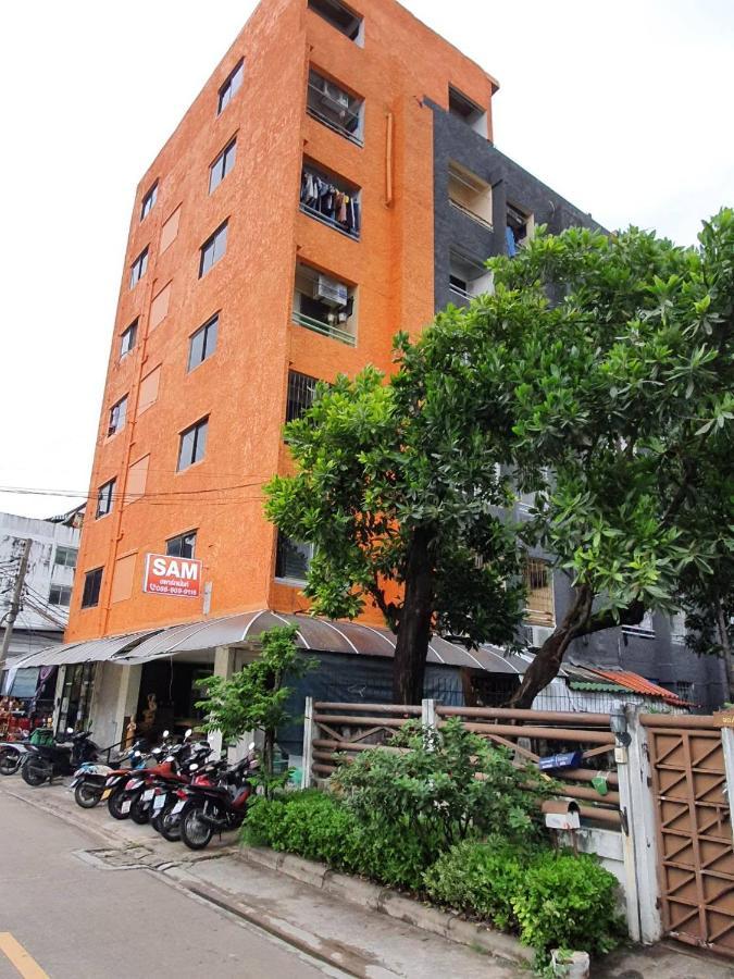 Sam Apartment Bangkok Esterno foto